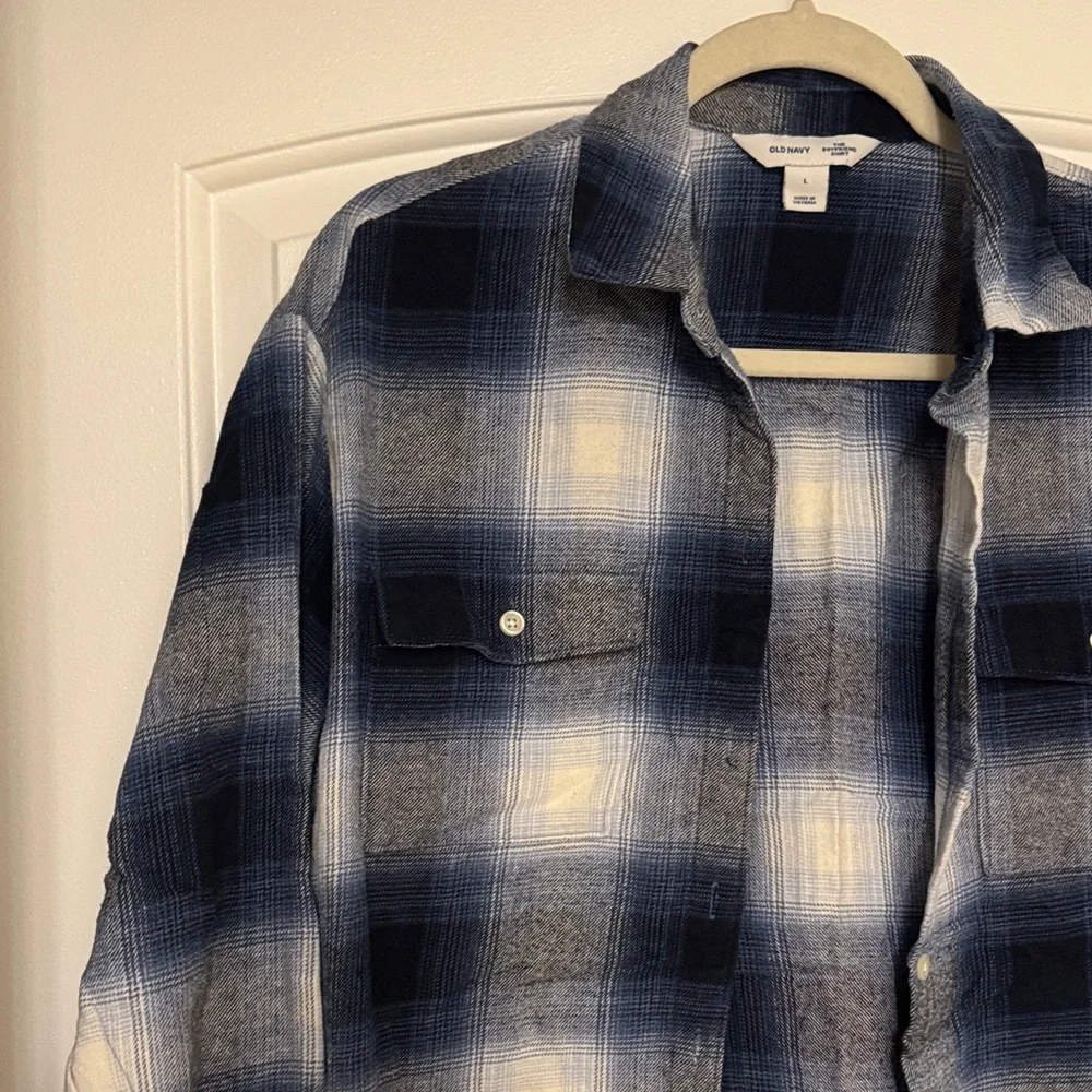 Old Navy Navy and White Checkered Shirt - Picture 3 of 5